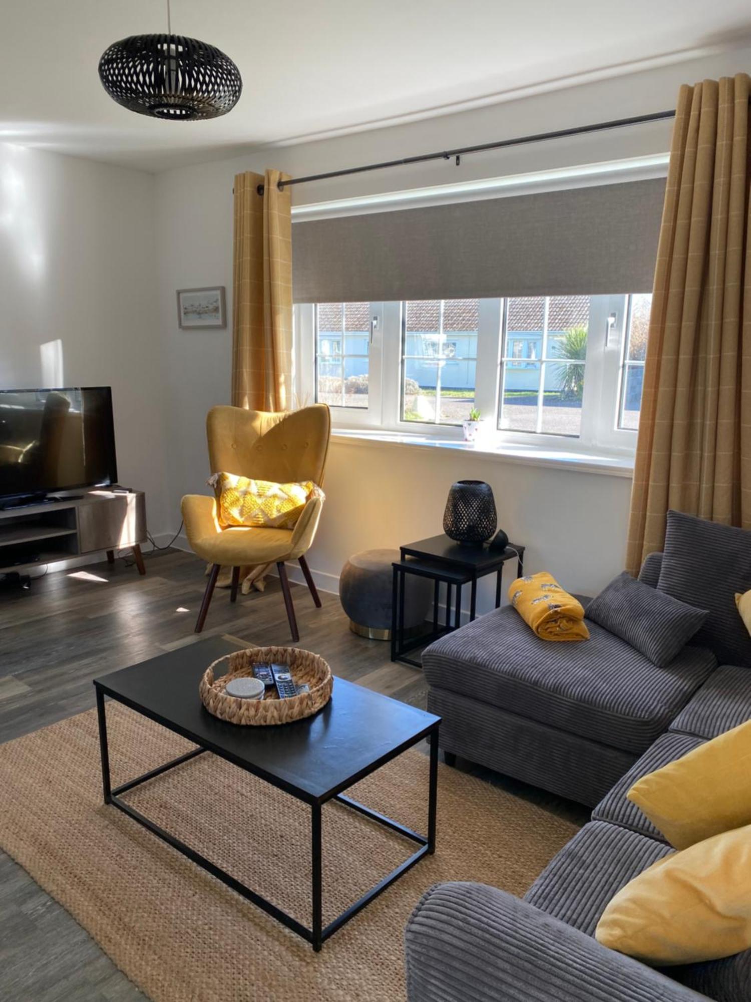 44 Gower Holiday Village Ty Gwyr Cosy 2 Bedroom Chalet Swansea Bagian luar foto